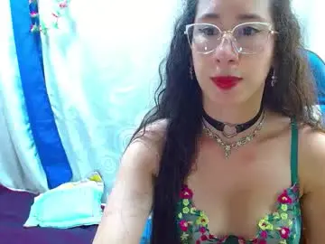 Chaturbate Free Live Porn of gia_leinn