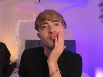 Chaturbate Best live sex cam show of justinbe_