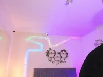 Chaturbate Live Sex Cam of justinbe_