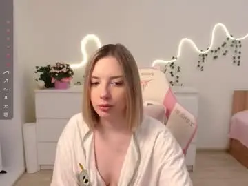 mira_uwu from chaturbate