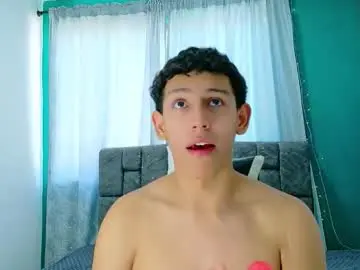Chaturbate Watch Live Sex Cams of felipehotgonzalez
