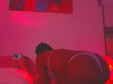 Chaturbate Live Sex Cam of lusciousdarklips666