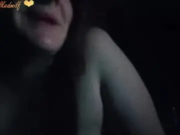Chaturbate Watch Live Sex Cams of milkedmilf