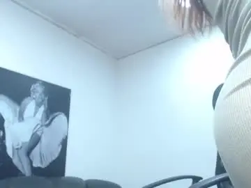 Chaturbate Sex Cam of camille_diaz19