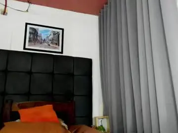 Chaturbate Sex Cam of hottycrishinaxx