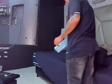 Chaturbate Free Live Porn of jaze_bradley