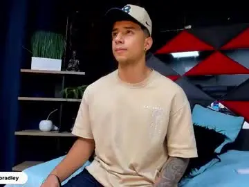 Chaturbate Live Porn of jaze_bradley