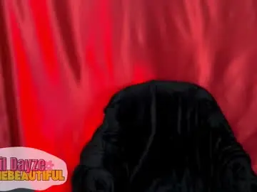 Chaturbate Free Live Porn of makemebeautiful