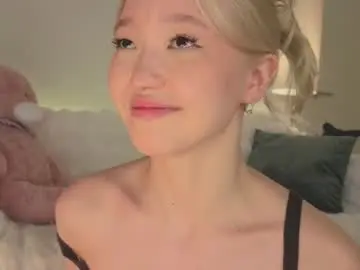 Chaturbate Live Sex Cam of _milli_sun