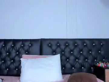 Chaturbate Nude Webcam of thara_webstter