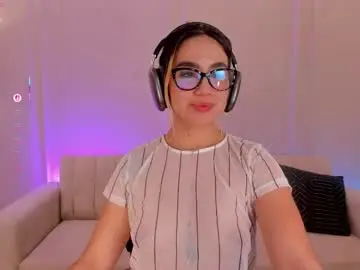 Chaturbate Free Live Porn of anniemonroe1