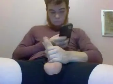 Chaturbate Best live sex cam show of biggingerdick04