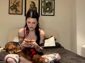 Chaturbate Free Porn Cam of devingodsin