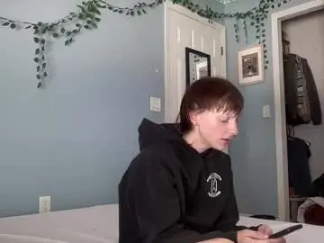 Chaturbate Free Live Porn of maddlips