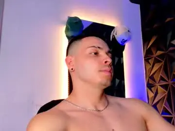 maxwell_dupont from chaturbate