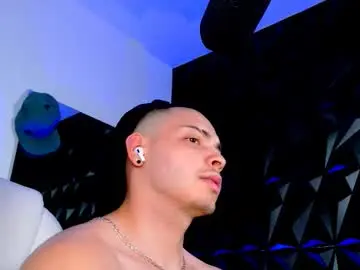 Chaturbate Watch Live Sex Cams of maxwell_dupont