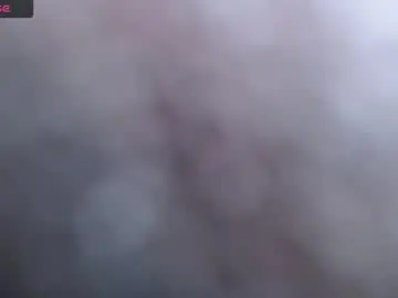 Chaturbate Adult Video Chat of miahlove3x