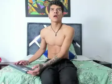 Chaturbate Best live sex cam show of wyatt_2