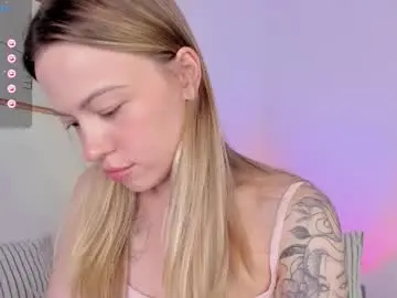 Chaturbate Live Sex of damn_cutie