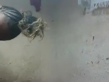 Chaturbate Live Sex Cam of littlehotpanda