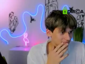 Chaturbate Live Sex Cam of rico_steel