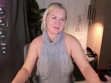 yolanda_kiss from chaturbate