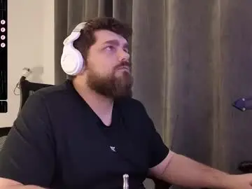 Chaturbate Live Sex Cam of kingmarti