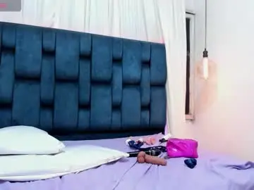 Chaturbate Live Sex Cam of alison_xxx1