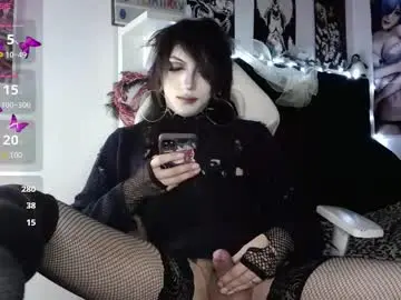 Chaturbate Live Sex Cam of kiiller_queen