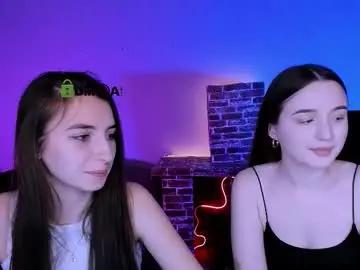 Chaturbate Adult Video Chat of leslie_bird