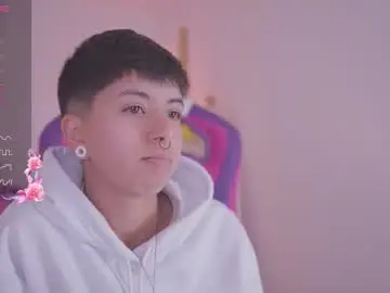 Chaturbate Free Live Porn of tommy_blue1