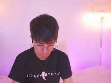 Chaturbate Adult Video Chat of tommy_blue1