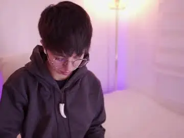 Chaturbate Watch Live Sex Cams of tommy_blue1