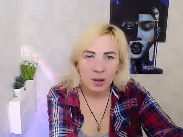 Chaturbate Live Sex of alinafrey_