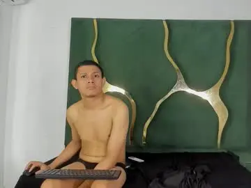 Chaturbate Best live sex cam show of genesisyharmanyasm