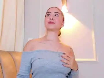 Chaturbate Live Sex Cam of lia_walton__