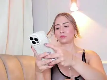 Chaturbate Sex Chat of lia_walton__