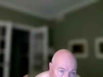 Chaturbate Live Porn of mickbiguyohio