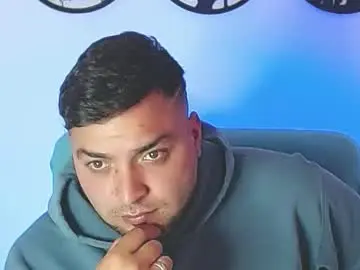 Chaturbate Nude Webcam of robert_leroy