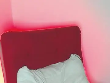 Chaturbate Live Sex Cam of robert_leroy