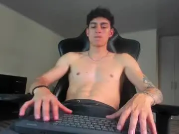 Chaturbate Best live sex cam show of joshmiller_