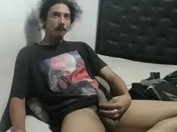 Chaturbate Live Sex Cam of santiagoxxxtreme_