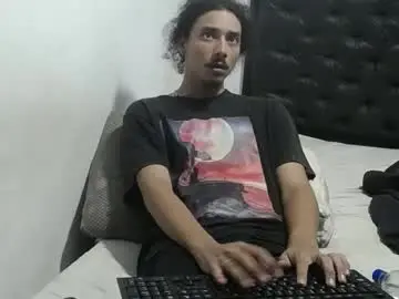 Chaturbate Adult Video Chat of santiagoxxxtreme_