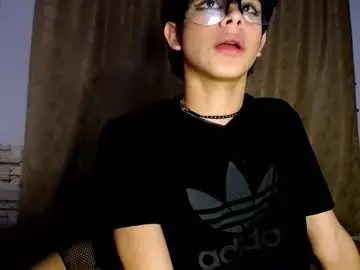 darasweet19 from chaturbate