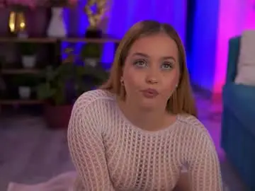 Chaturbate Adult Video Chat of elyssawetxx