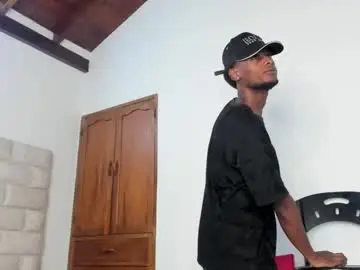 Chaturbate Live Sex Cam of benbrownn