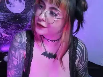 Chaturbate Adult Webcams of hallucigenia_sparza