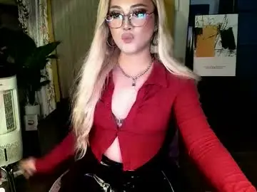 Chaturbate Free Live Porn of kylie_iyutera