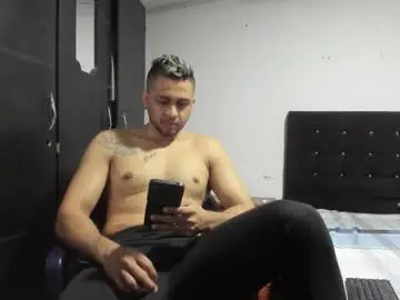 Chaturbate Adult Webcams of ryan_xc1