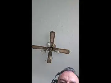 Chaturbate Live Sex Cam of cigneska1